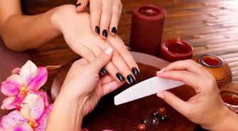 What to Expect in Nail Tech School
